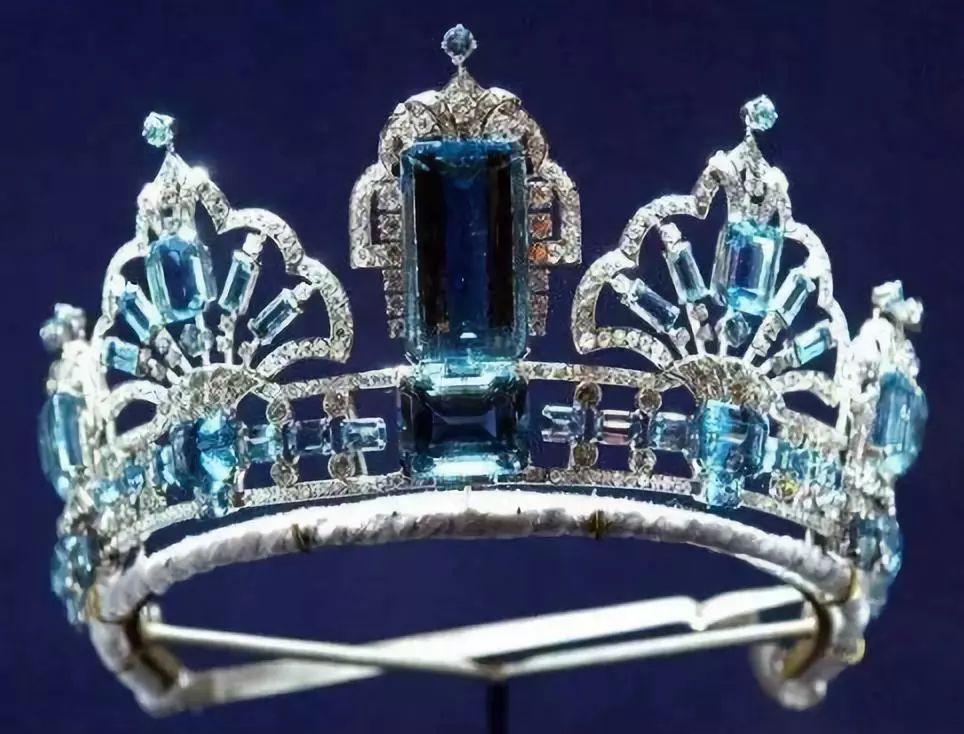 海蓝宝：海水的化身，最治愈的一抹蓝(图8)