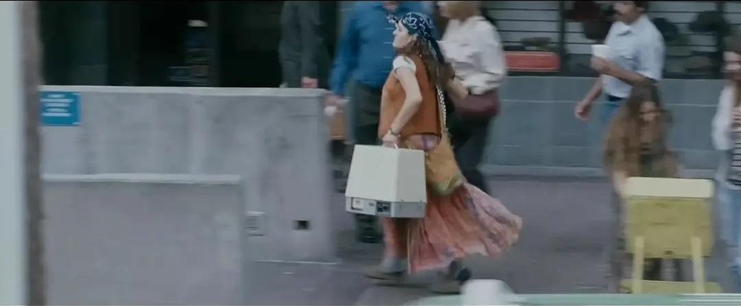 如果你觉得人生很难，请看看这个无腿女孩的故事，她将教会你坚强(图3)