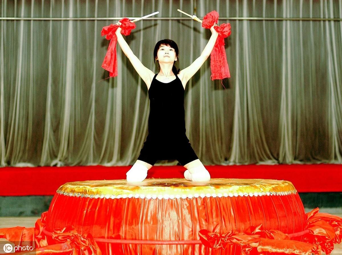 “双腿截肢舞者”廖智：生命很脆弱，但不屈服的女人永远强大(图3)