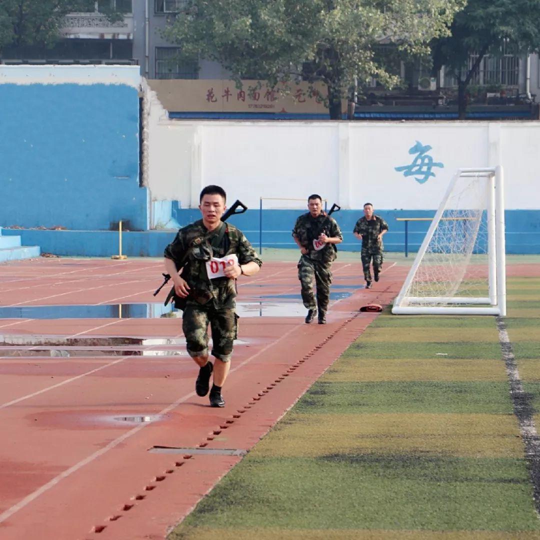 我和祖国共成长丨扎根在平凡岗位上，用“光”和“热”告白祖国母亲(图8)