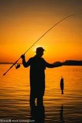 寓言励志故事｜鱼杆和鱼(图2)