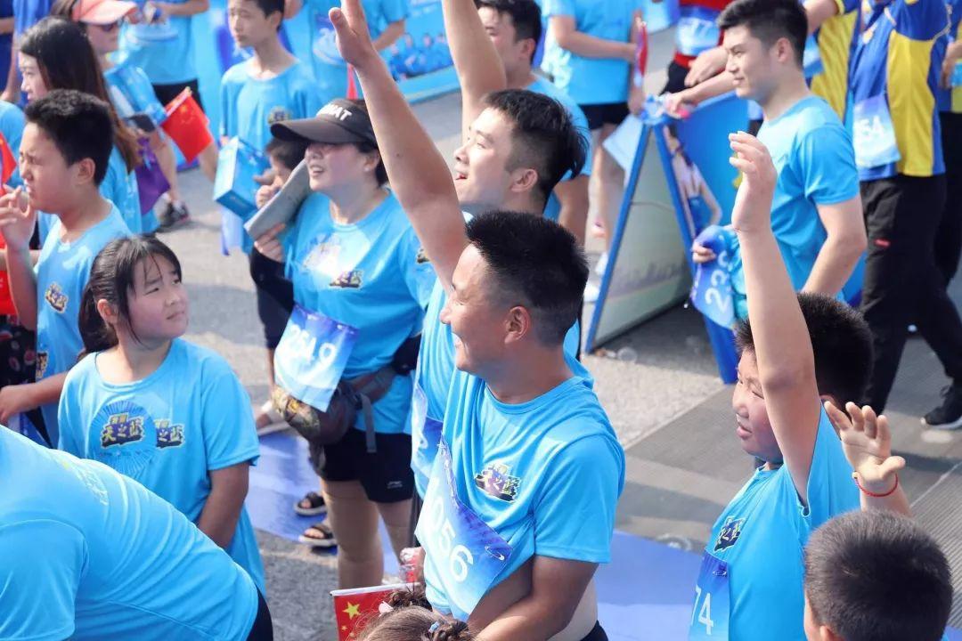 努力奔跑，不负欢笑。2019，跟乐跑一起，点亮每一片蓝天(图61)