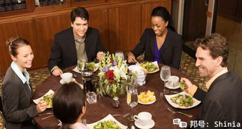 常用外贸英语口语900句学习（11）与客户套近乎(图1)