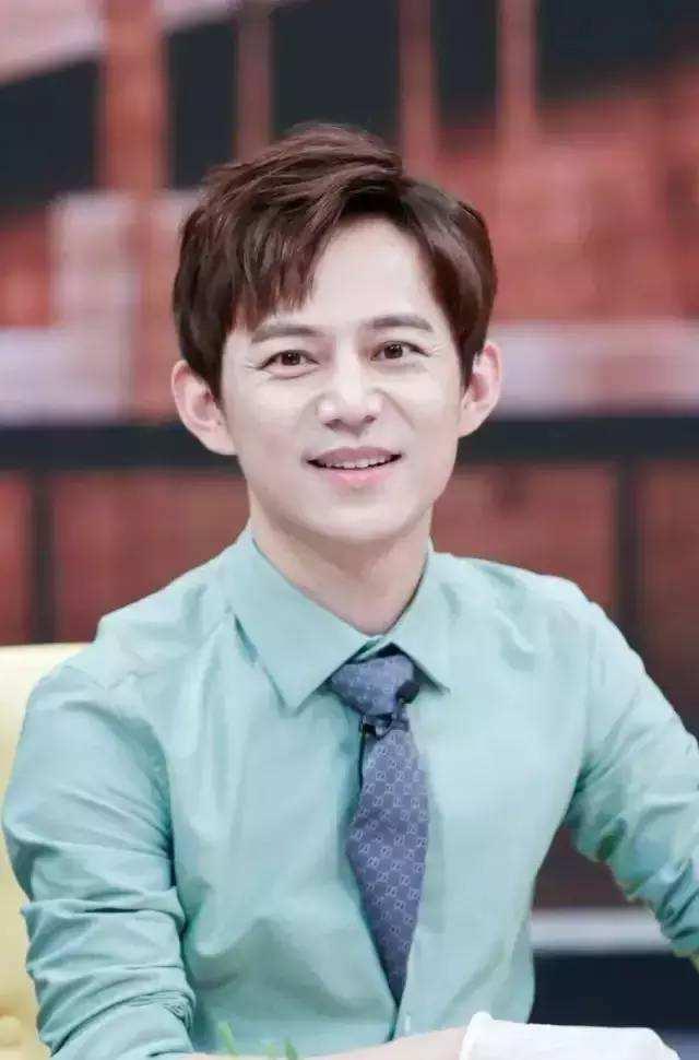 何炅经典的7句话告诉我们：每个人都可以成为更好的自己，要坚定(图4)