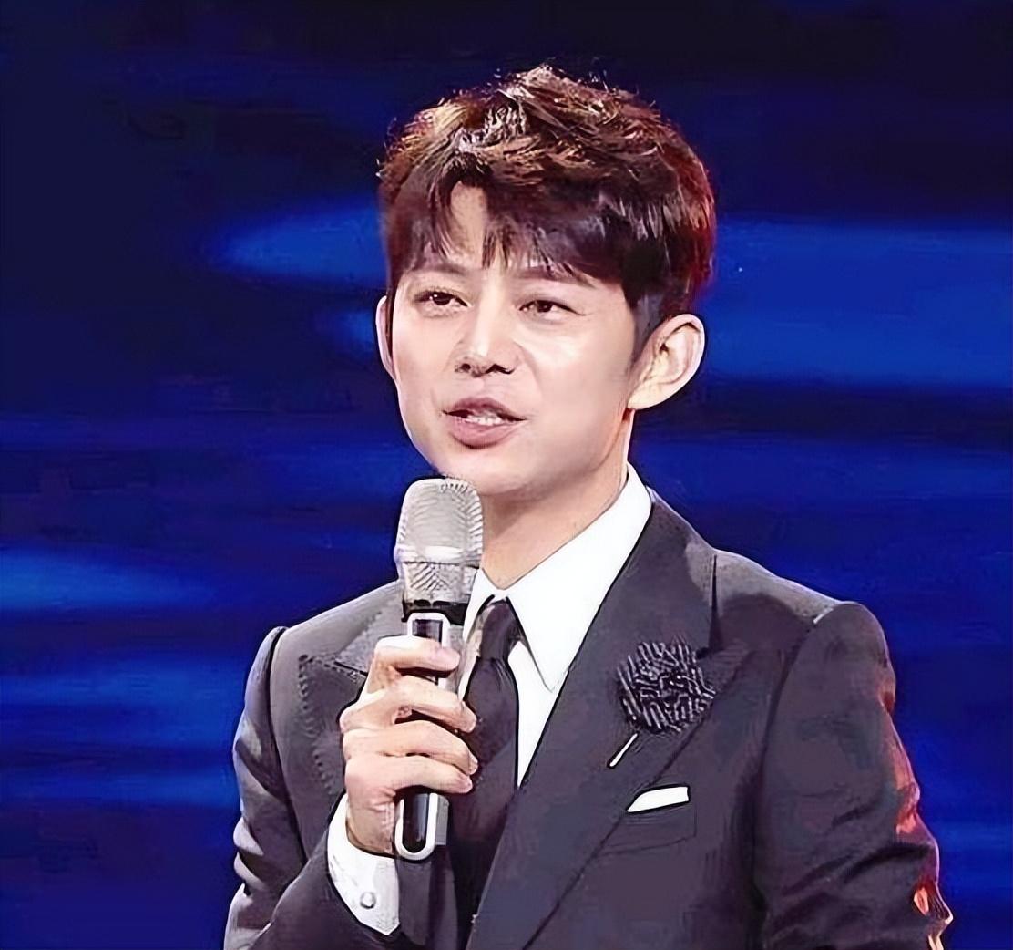 何炅经典的7句话告诉我们：每个人都可以成为更好的自己，要坚定(图8)