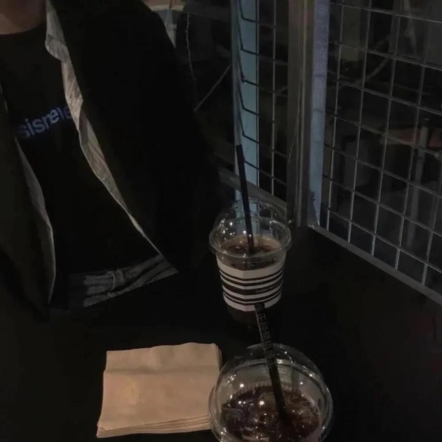 “相爱却不能在一起的遗憾文案”(图2)