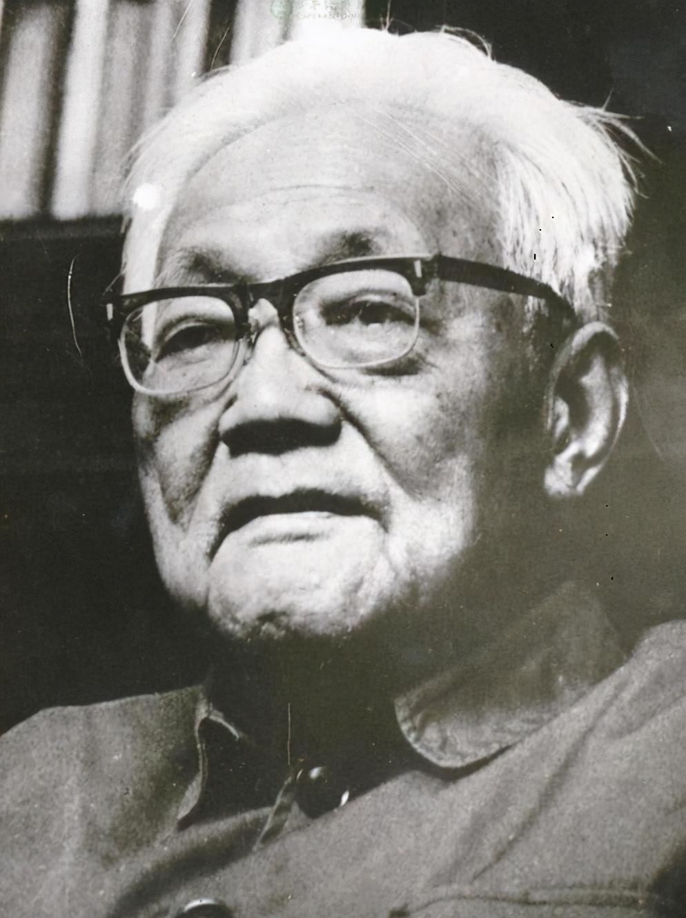 大作家巴金十句经典格言，句句充满大智慧，流露出崇高品格和人格(图2)