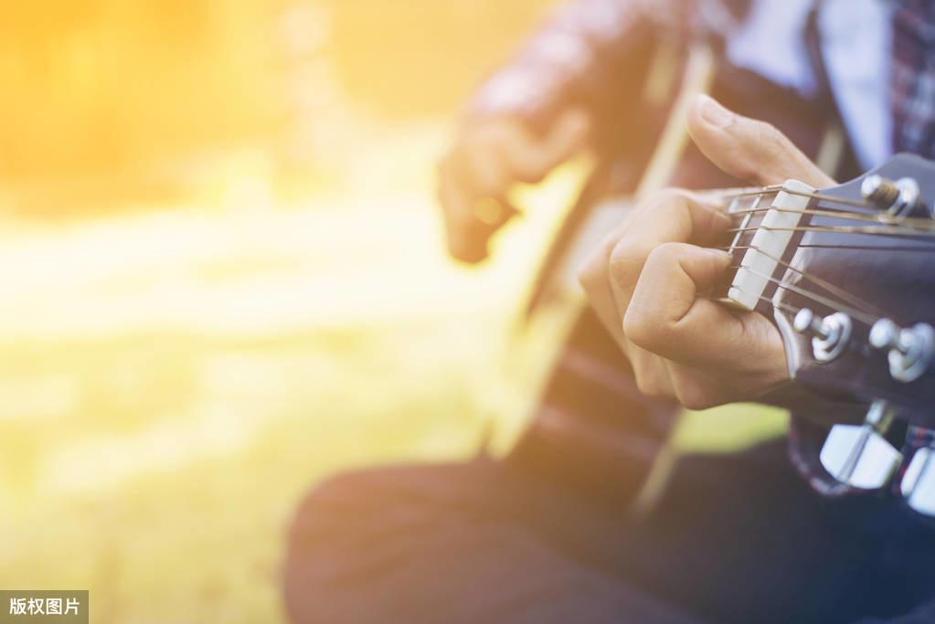 正能量满满的励志句子：星光不问赶路人，时光不负有心人(图4)