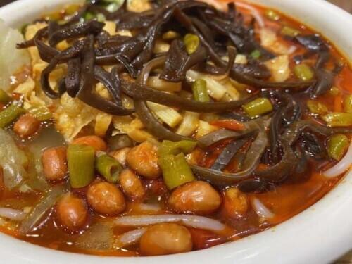 螺蛳粉，嗦不尽的乡思(图1)