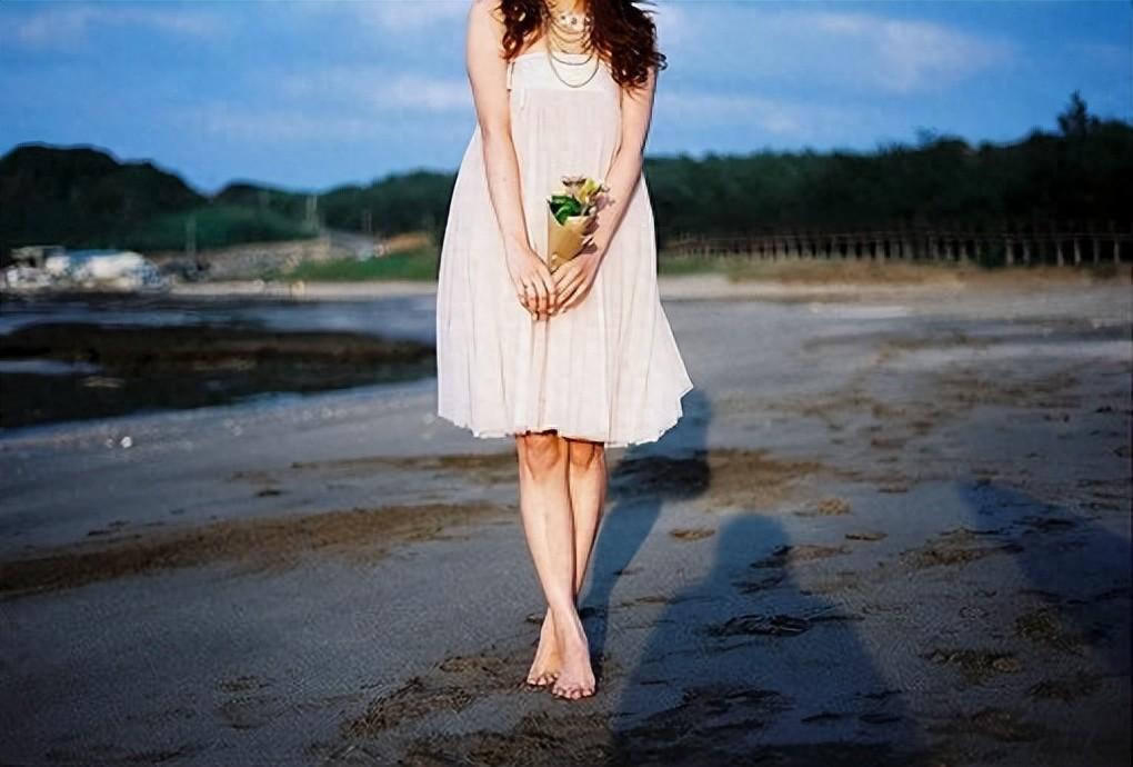 我还是很喜欢你，不管日月交替、四季更迭，终将永无止境(图1)