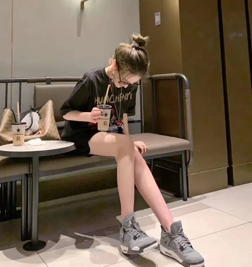 适合减肥时发的文案 减肥说说励志的话(图1)