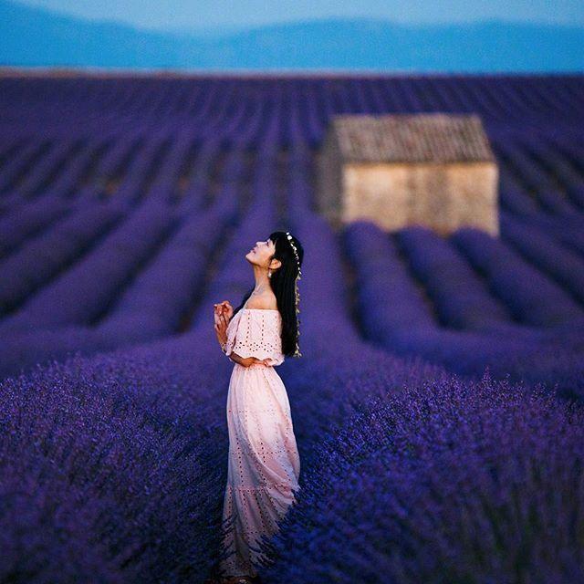 放不下过去的伤感句子，哪一句让你红了眼眶？(图1)