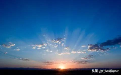 霞光万丈，光彩夺目，璀璨光辉的旭日东升美图欣赏(图4)