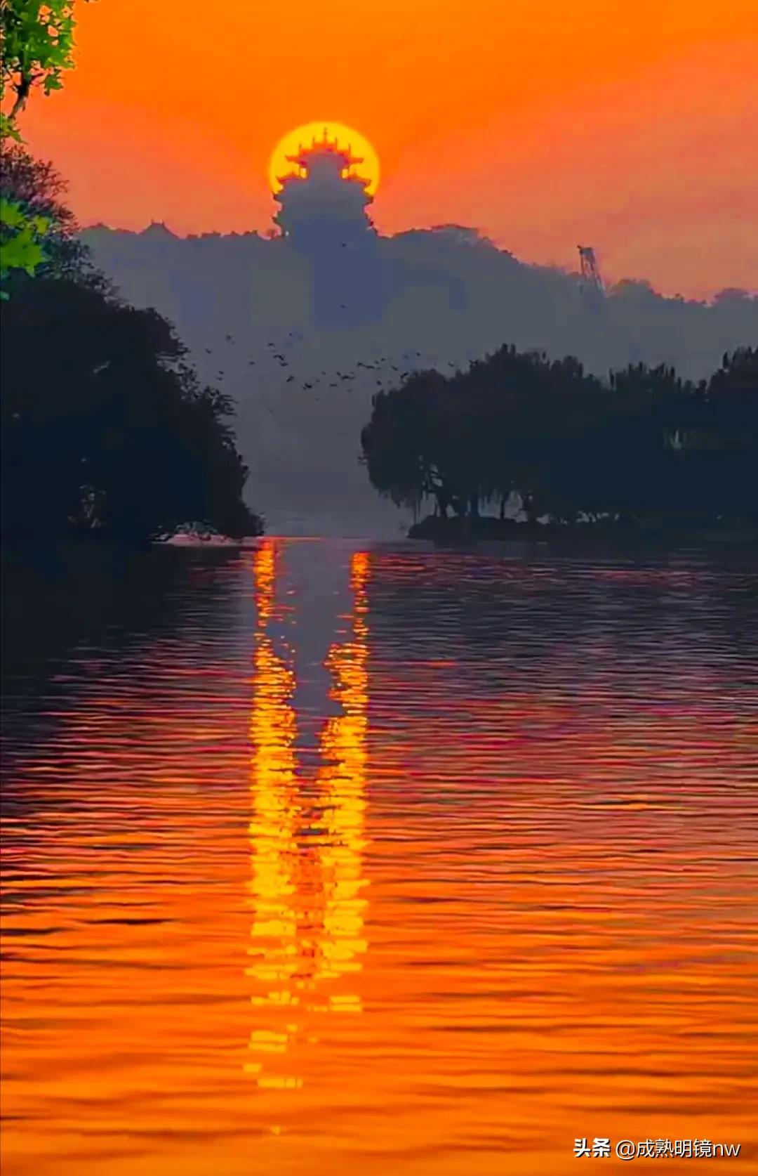 霞光万丈，光彩夺目，璀璨光辉的旭日东升美图欣赏(图26)