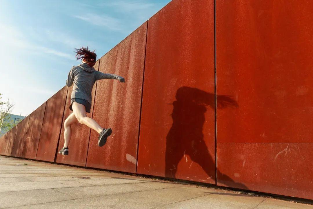 26首青春诗词，愿你以梦为马，不负韶华(图2)