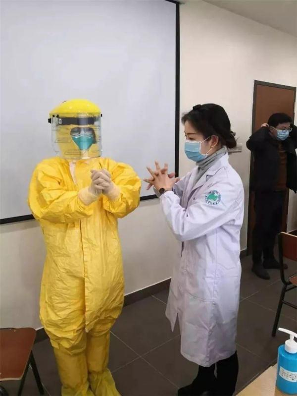 这几句话暖到心坎，感谢替我们负重而行的你们(图1)