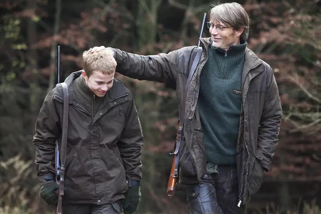 流言止于智者，《狩猎》中的童言，真的可以相信？(图12)