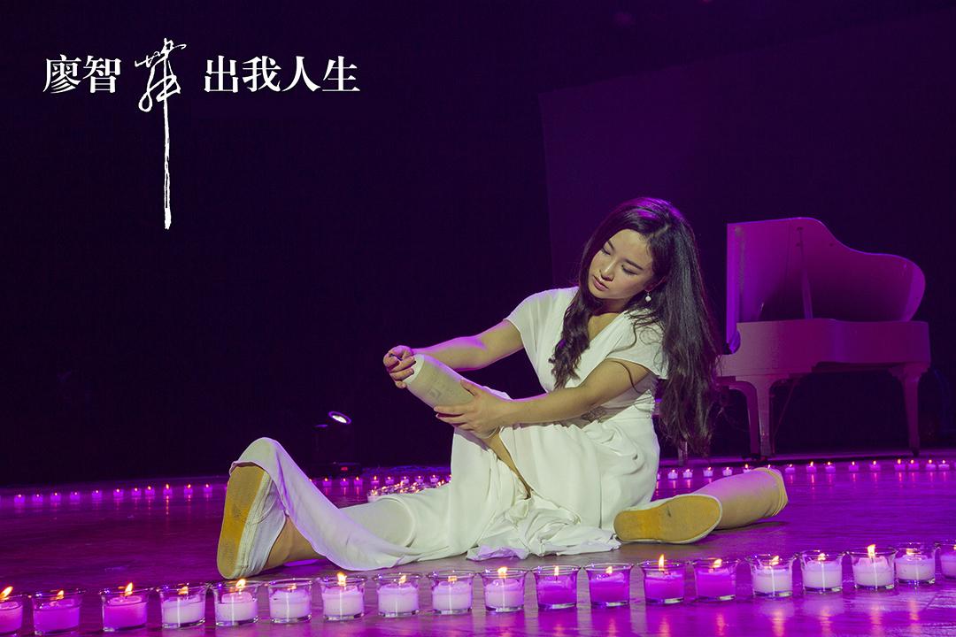 廖智：地震失去双腿成舞后，离婚后另寻良人，励志13年终获幸福(图2)