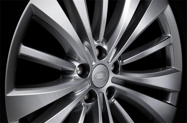 全新路虎揽胜——“有血性的男人都想要有一款”(图5)