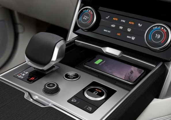 全新路虎揽胜——“有血性的男人都想要有一款”(图9)