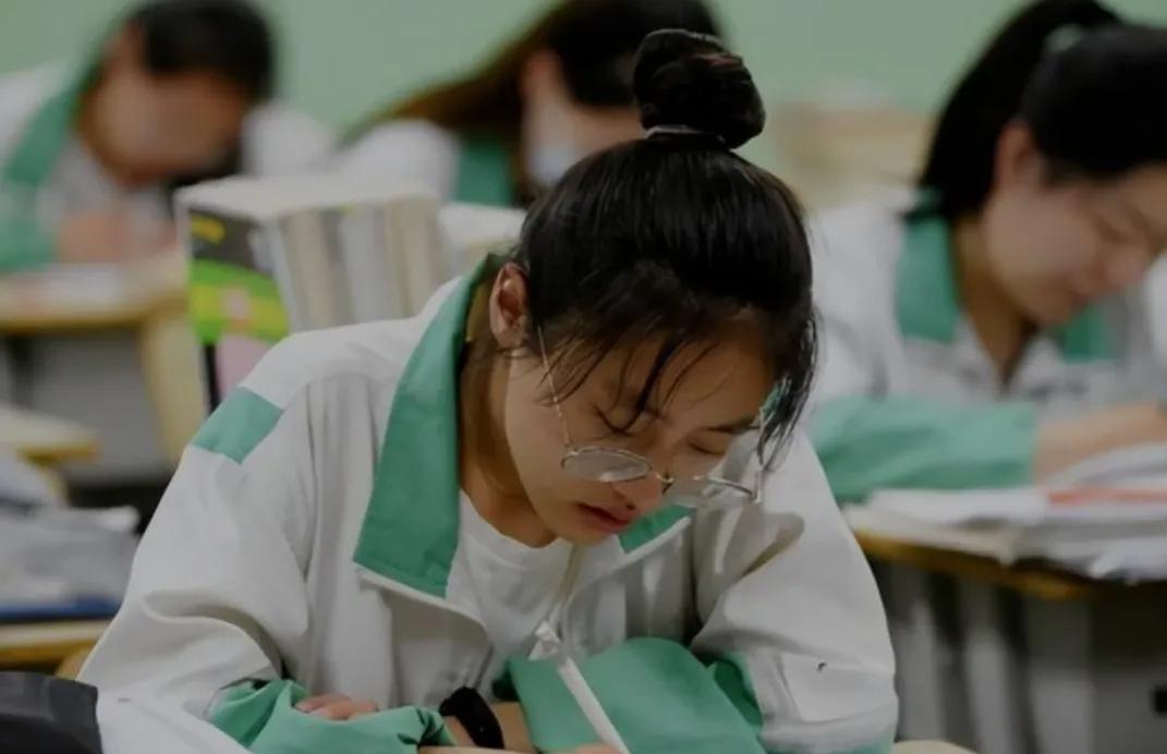 写给高考前的家长们，面带微笑，静等花开。(图4)