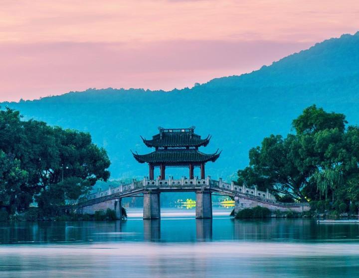 查尔斯·狄更斯的30句经典名言，值得用心去铭记，建议收藏！(图5)