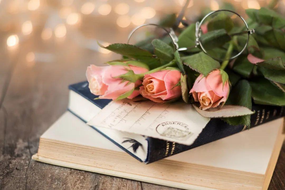 诗歌志 | 为大家分享莎士比亚的爱情名言，祝有情人终成眷属(图1)