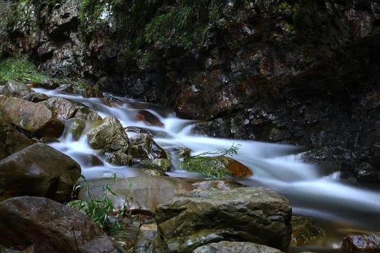 青春无悔，励志行动，激励青春的短句(图2)