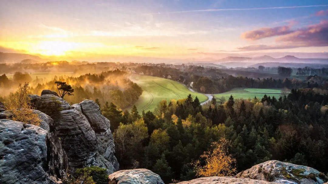 气冲业绩的短句：业绩的高度取决于你敢不敢跳出舒适区(图1)