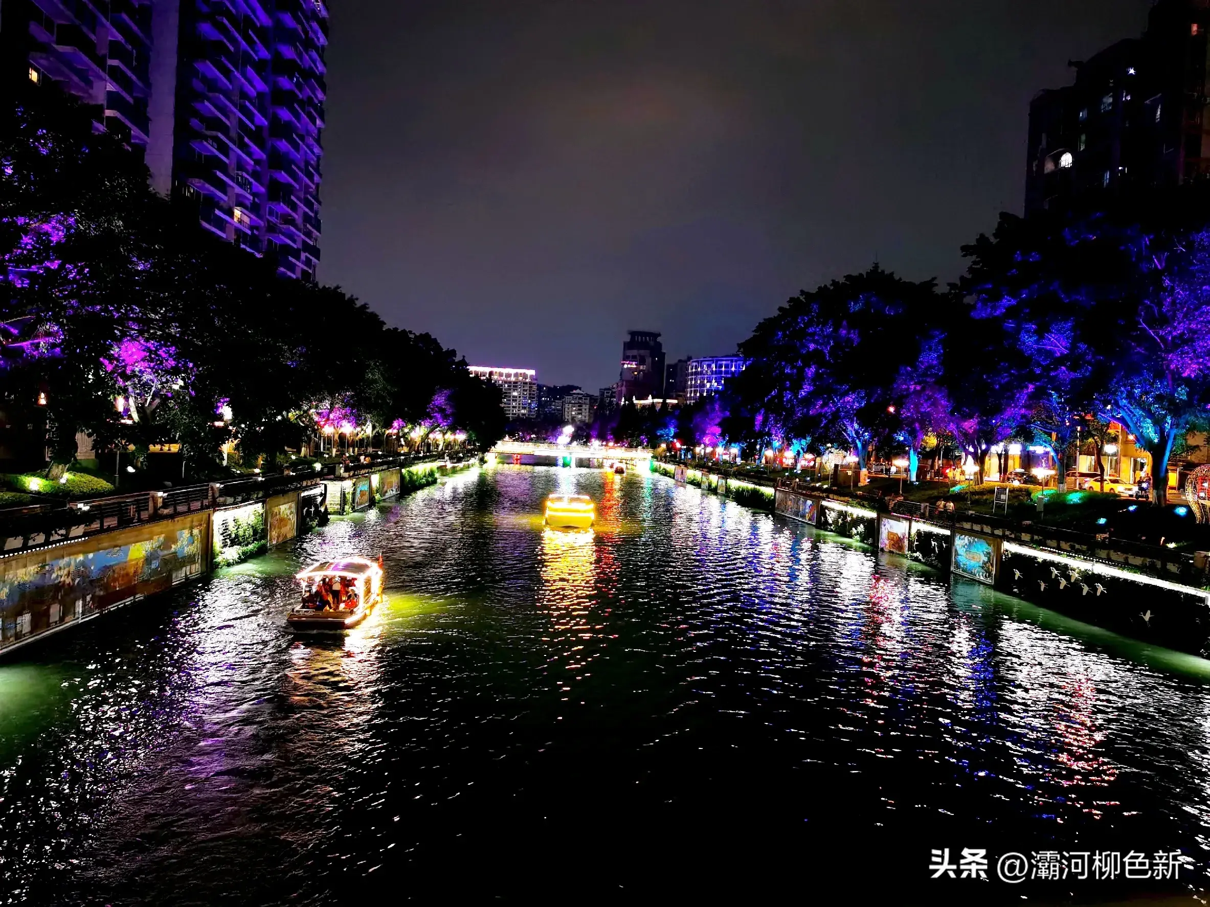 乌篷船摇曳锦江两岸璀璨,舟舸逶迤波光潋滟(图2)