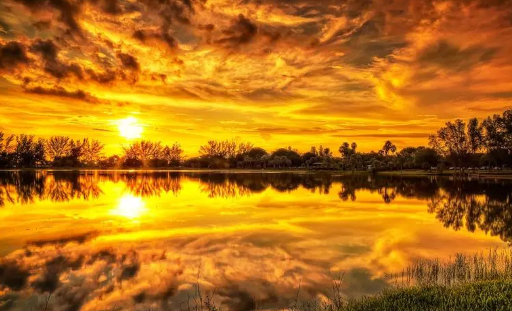 又见夕阳红，有关夕阳的诗句，带你领略秋日夕阳之美!(图21)