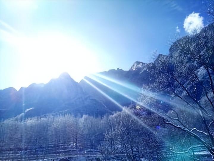 希望与光明：《圣诞颂歌》的永恒主题(图11)