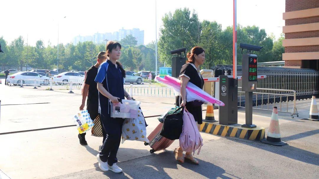 青春初见 新途新梦 | 你好，新同学(图1)