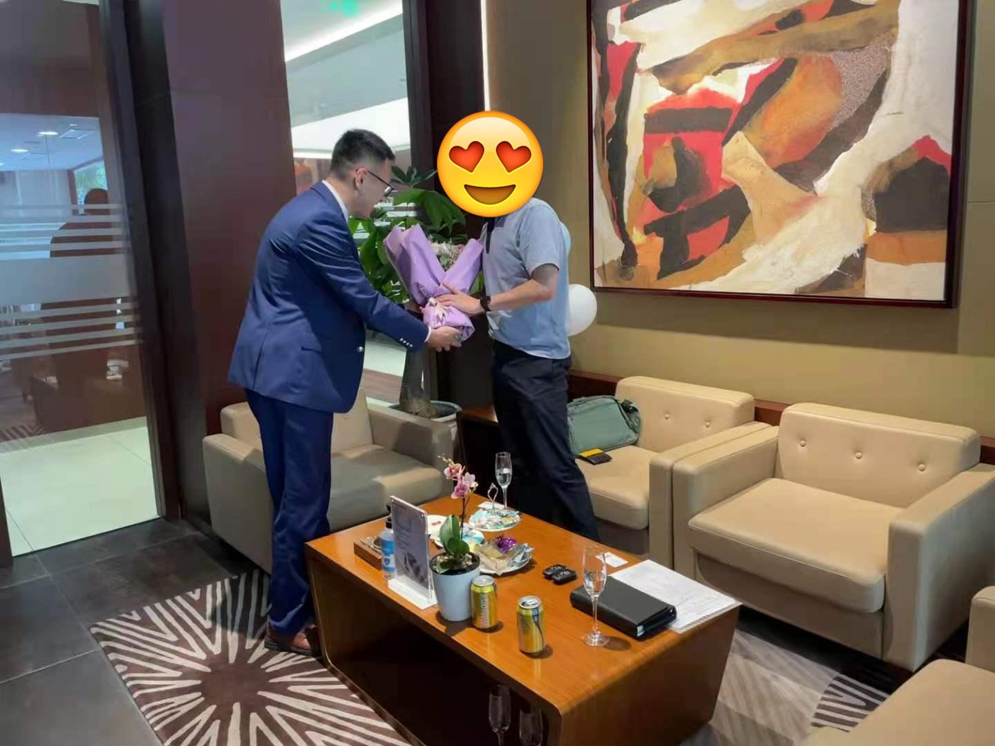 汽车行业-喜提新车范文（一）(图1)