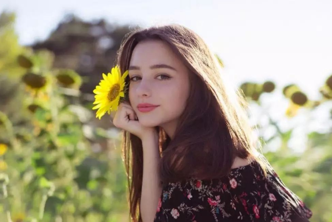 男人嘴上说爱你，但是有这些行为，就只是“玩玩而已”，别当真(图2)