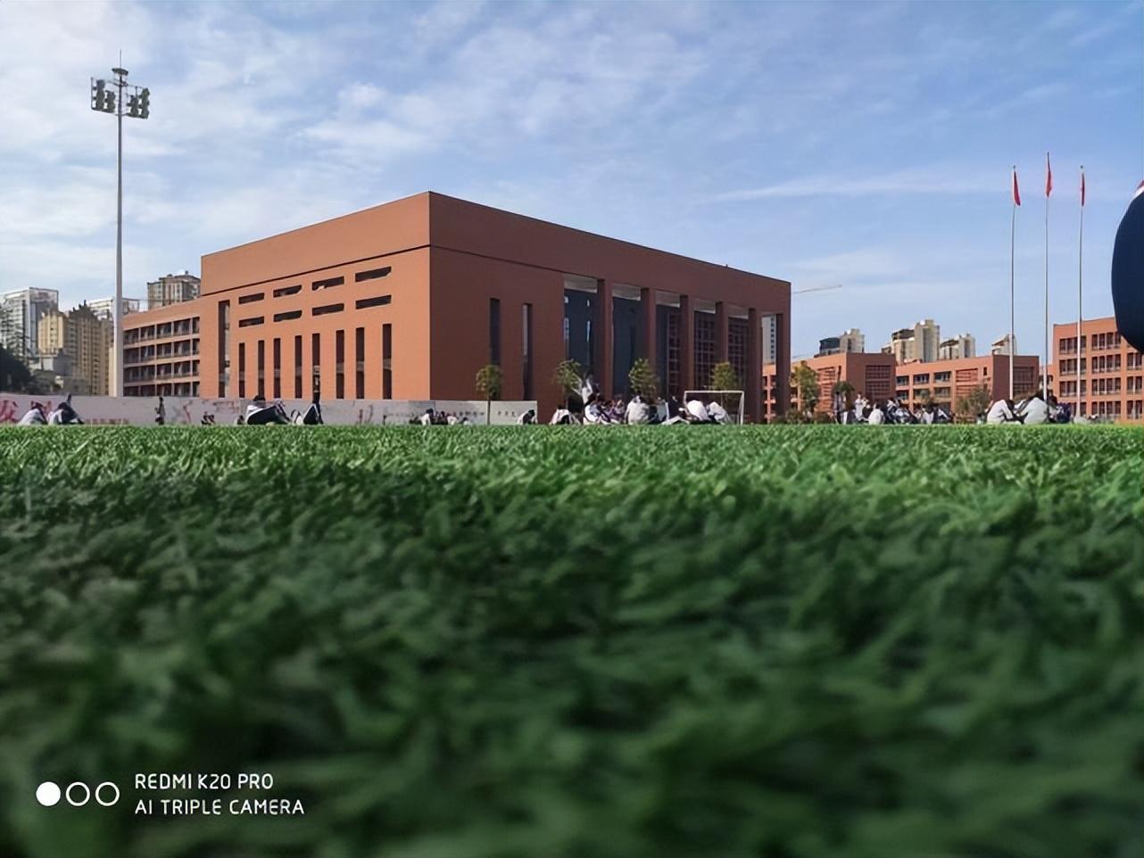 比了个耶，毕了个业 | 适合写在同学录、毕业赠言上的温柔文案(图2)