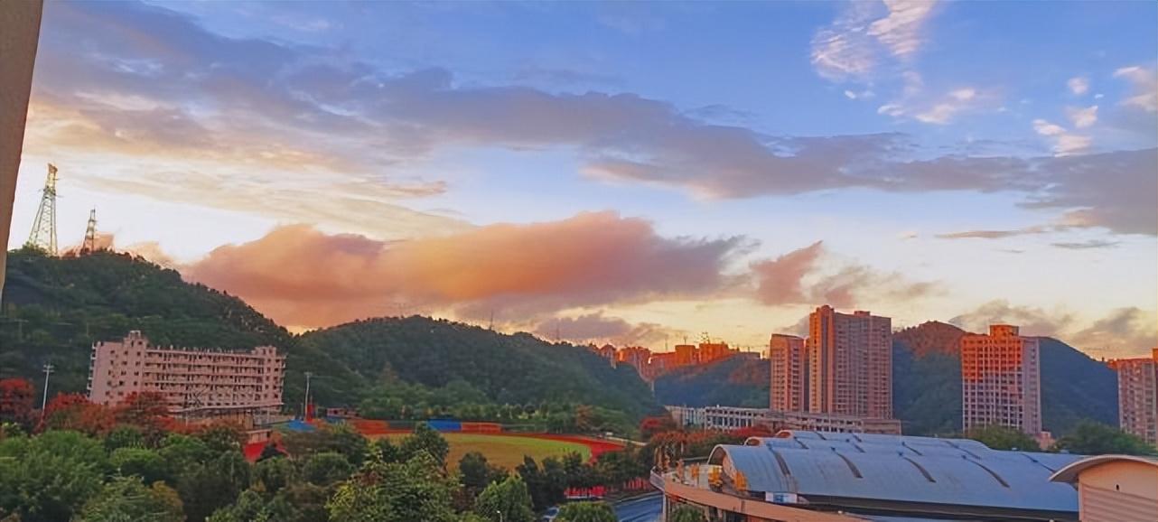 比了个耶，毕了个业 | 适合写在同学录、毕业赠言上的温柔文案(图3)