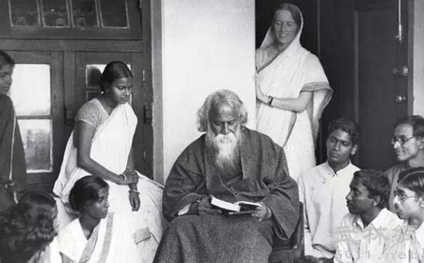 泰戈尔最经典的66句话,一生至少要读一次!(图6) 泰戈尔最经典的66句话,一生至少要读一次!(图6)