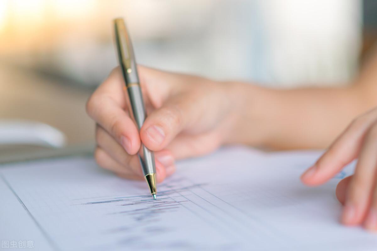 初中优秀作文《这不算个事！》你遭遇过失败吗？你如何面对失败？(图1)