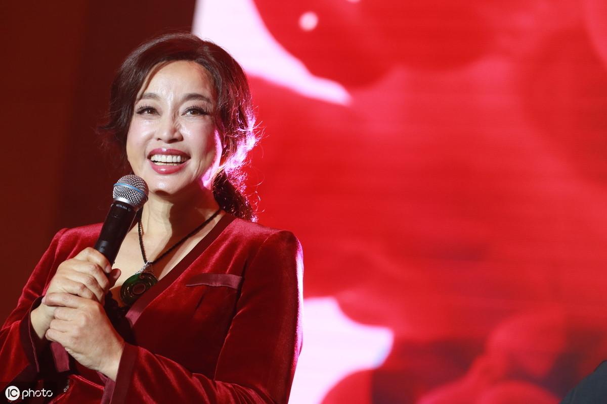 三毛《万水千山走遍》十句话教给我们十个道理(图9)