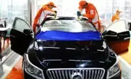 汽车美容好比女人化妆，如何让爱车成为“颜值担当”展现 自然美(图2)