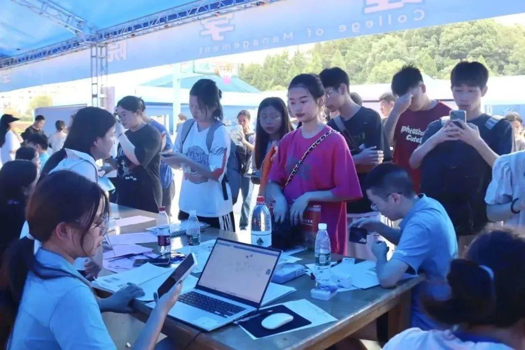 你好！新同学｜@中南林涉外萌新 满满仪式感，只为迎接你(图5)