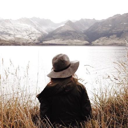 无奈心痛想哭的伤感句子，字字伤情，句句碎心(图2)