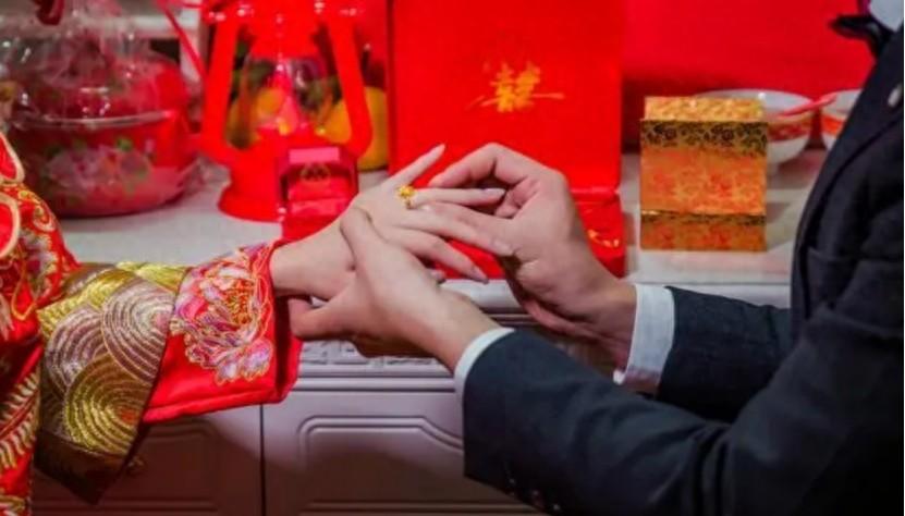 陕西阿姨为聋哑女儿征婚，不要彩礼，提出要求：必须成为上门女婿(图1)