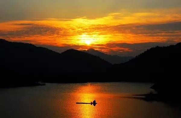 十首夕阳诗词：夕阳美如画，清风醉晚霞！(图10)