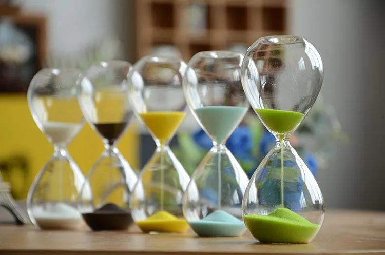 时间名言：时光不停歇，请珍惜时间，爱惜时间(图1)