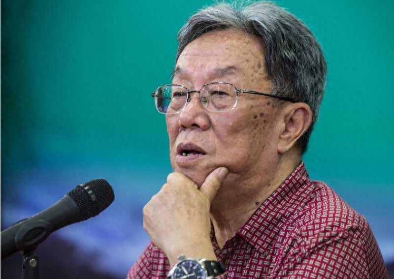 王蒙在人民日报撰文，回忆如何在19岁写出《青春万岁》(图1)