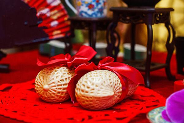 现代三梳吉祥话怎么说 新娘梳头祝福语(图3)