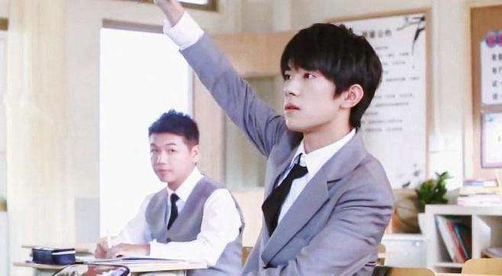 学霸在光荣榜上留言，拿“段子”当座右铭，比学习成绩还“精彩”(图8)