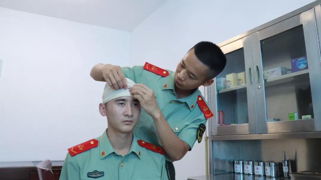 “土味情话”不过瘾，三行情诗送给你(图10)